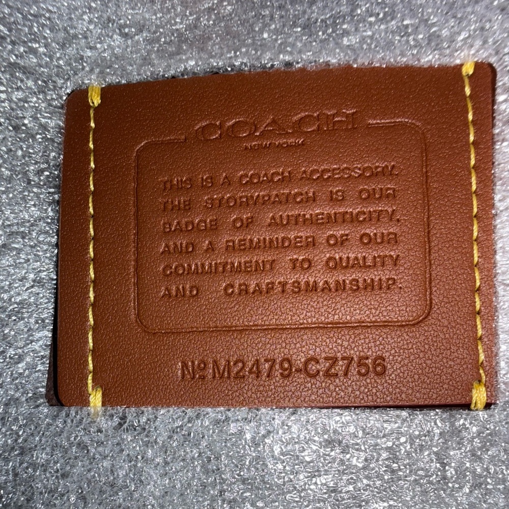 Coach New York Zip Pouch - Picture 7 of 7